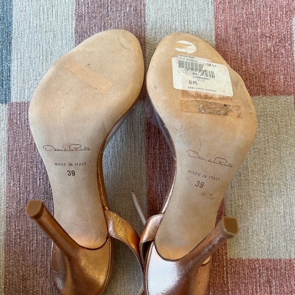 Oscar de la Renta - Picture 5 of 9